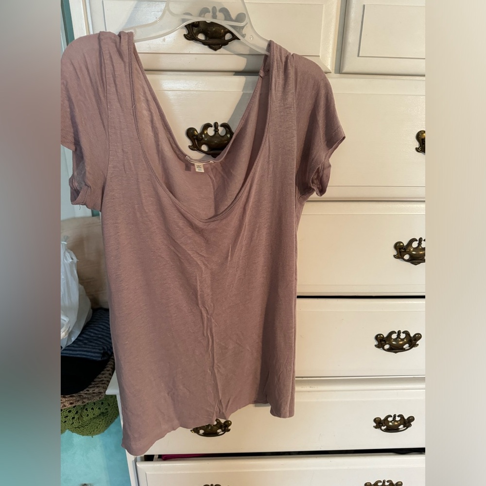lavender flowy top. great for beach!